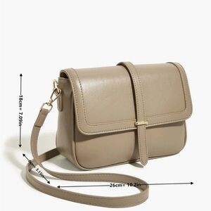 Fashion medium square casual minimalist purse bag tan
